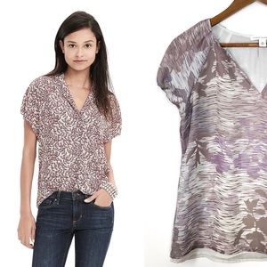 Banana Republic 100%silk crepe short-sleeve blouse
